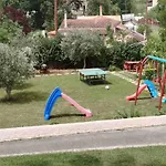 Little Red In Green